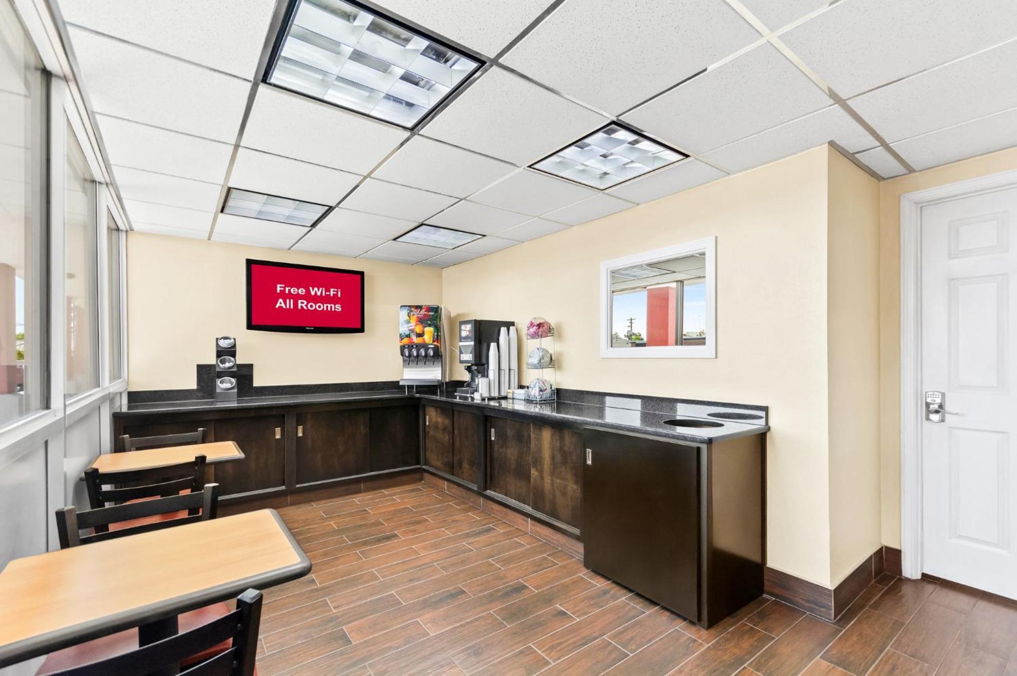 Red Roof Inn بيريا المظهر الخارجي الصورة